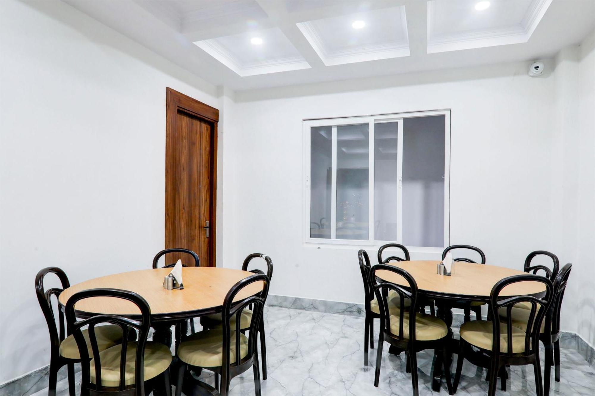 Hotel Super Townhouse Gls International Lucknow Exterior foto