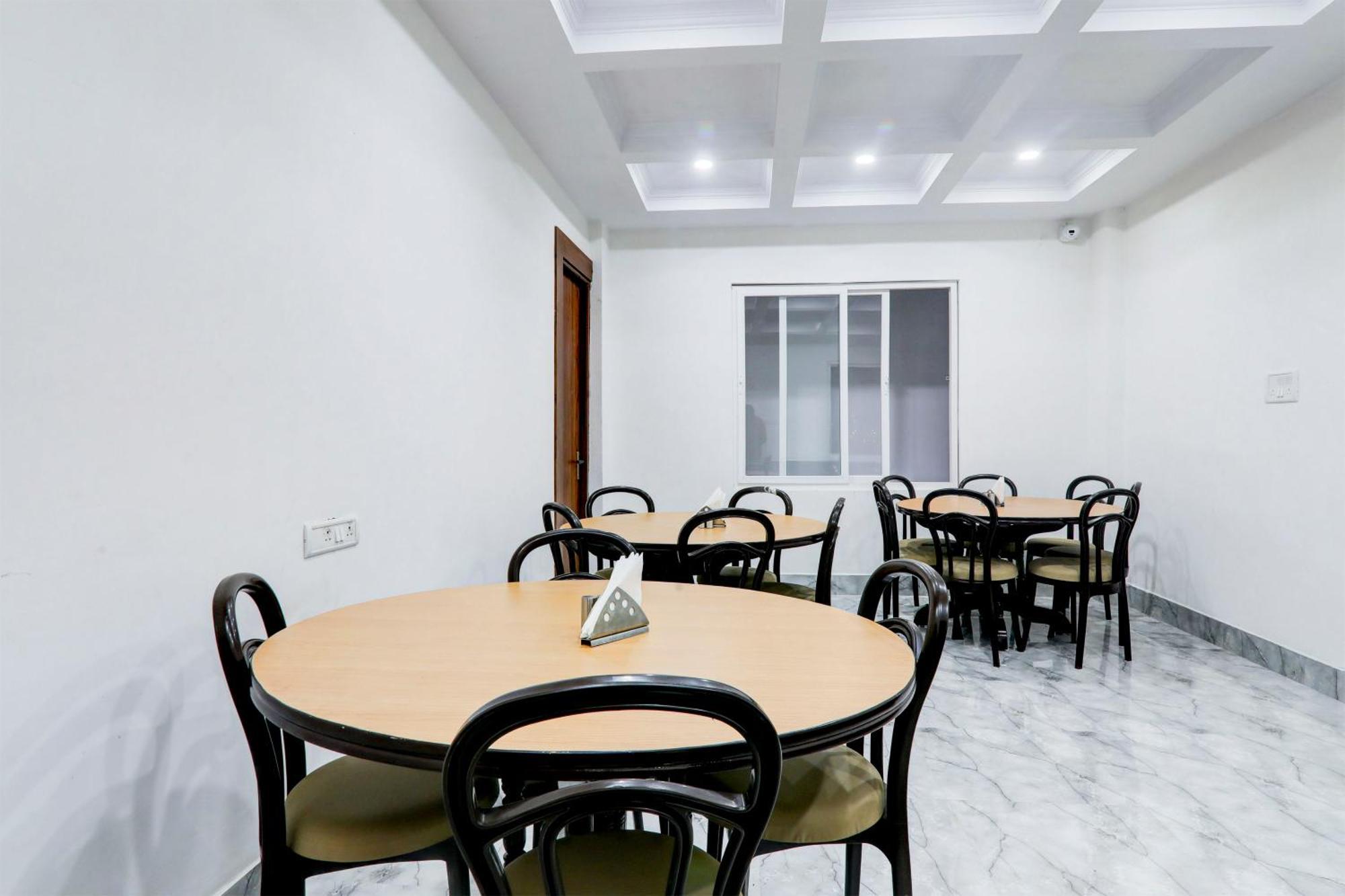 Hotel Super Townhouse Gls International Lucknow Exterior foto
