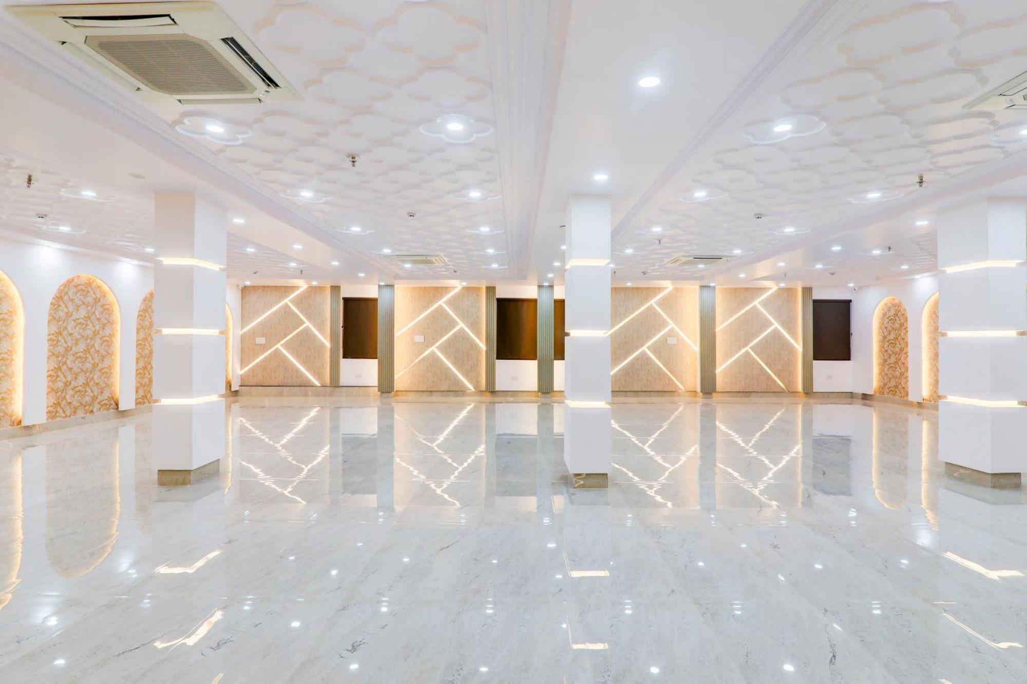 Hotel Super Townhouse Gls International Lucknow Exterior foto